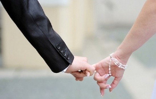 Happy marriage with a Ukrainian woman: how to overcome language barrier.
