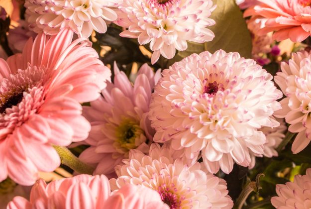How to choose flowers for a Ukrainian lady?