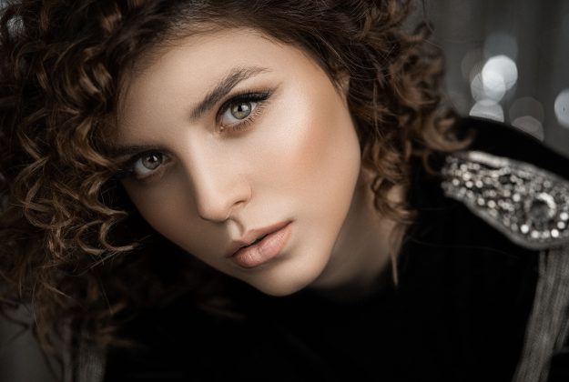 Gallery of single Ukrainian women: Why you should avoid it?
