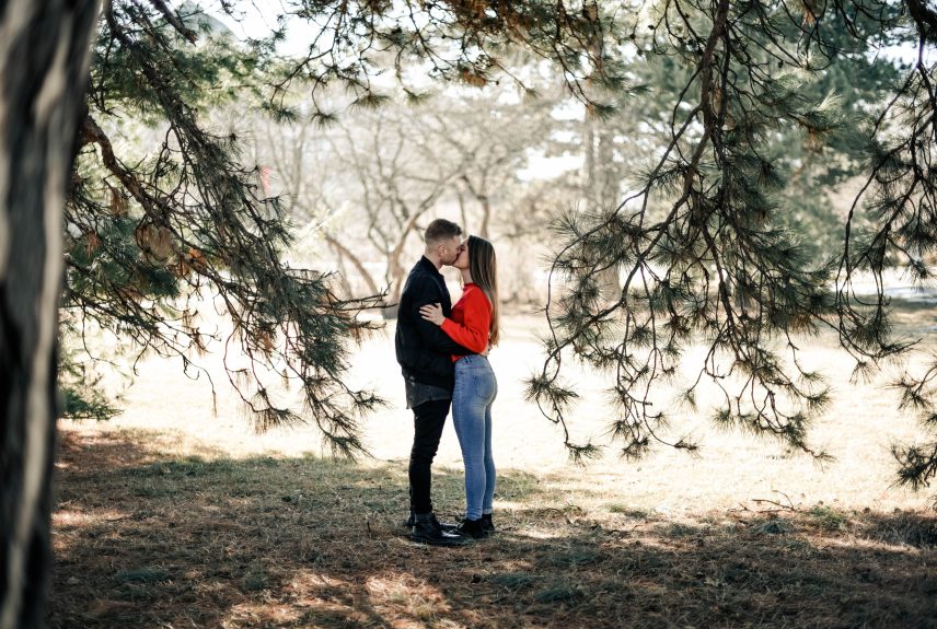 10 romantic tips in digital age