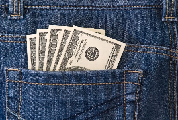 How to Talk About Money in a Relationship?