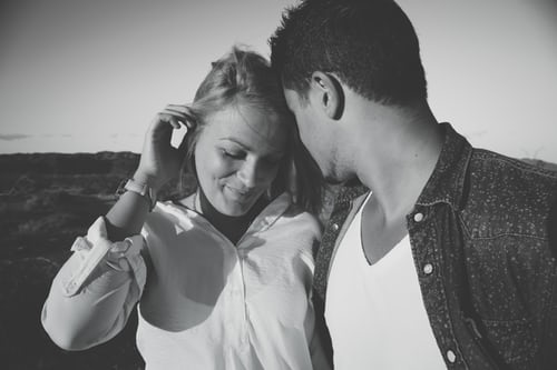 Easy Ways to Know What a Girl Wants in a Guy
