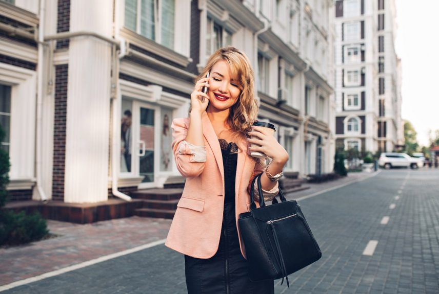 How to Keep a Phone Conversation