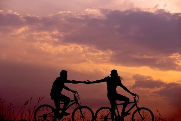 10 Warning Signs Your Relationship Is About To Be Over