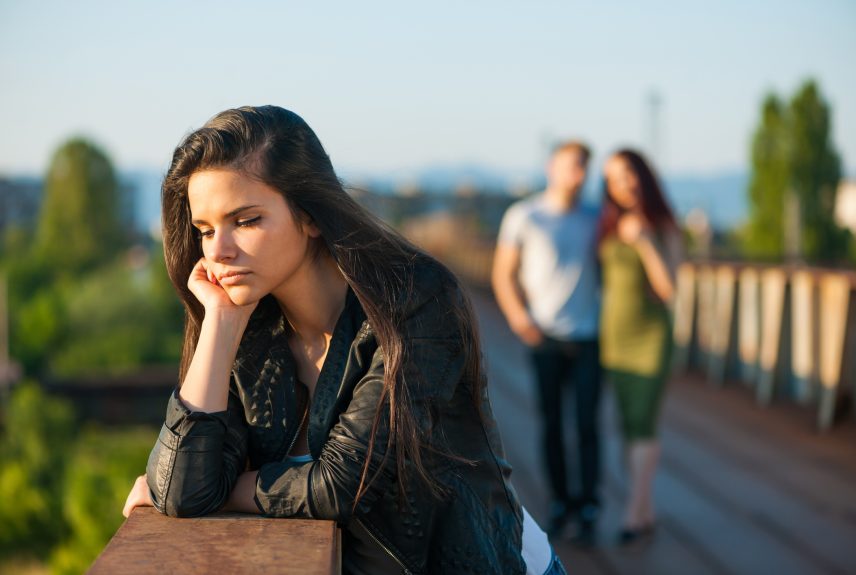 5 Reasons Attractive People Can’t Find A Partner