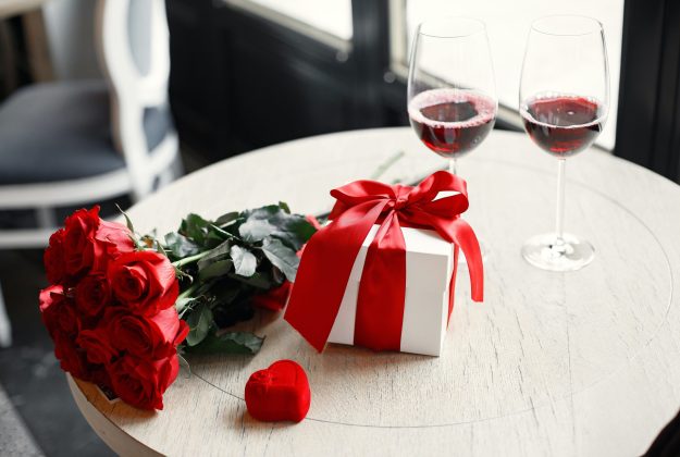 Best Presents and Gifts That Ukrainian Woman Likes