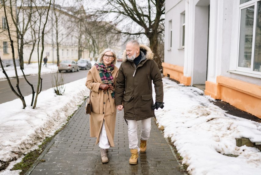 Practical dating tips for men in their fifties