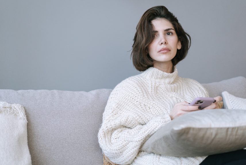 What are the red flags that watch out in a long relationship?